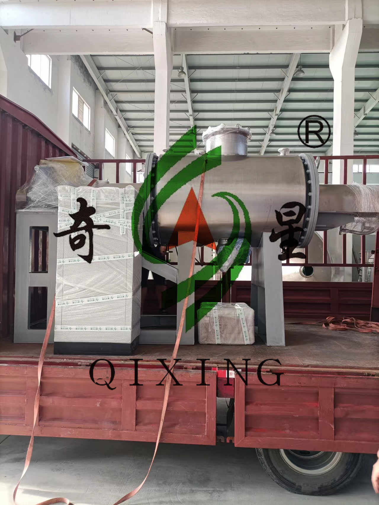 珠海某客戶(hù)在我公司訂購(gòu)的一臺(tái)ZPG-500型耙式真空干燥機(jī)已完成發(fā)貨。
